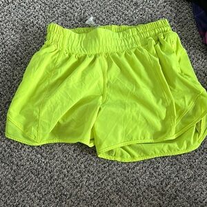 Lululemon Athletica Yellow Athletic Shorts Lightweight Moisture-Wicking